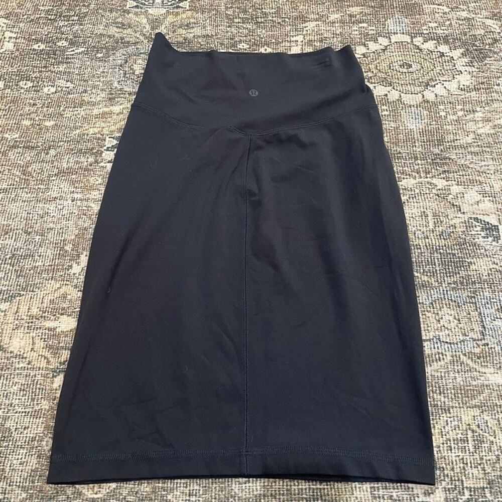 Lululemon Align Black High Rise Pencil Skirt Nylon Lycra Athletic Stretch Size 6
